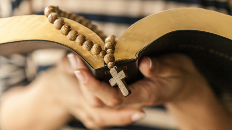 Pe. Dr. Jose Eduardo de Oliveira e Silva mostra como a filosofia pode ser aliada na compreensão e no fortalecimento da fé católica.