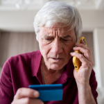 Sindnapi - Sindicato Nacional dos Aposentados, Pensionistas e Idosos alerta: golpes financeiros contra idosos crescem 68% e destaca estratégias de prevenção digital.